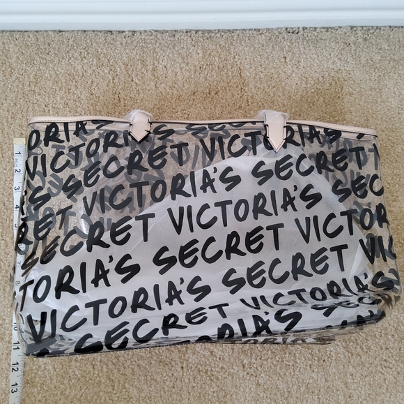 Victoria's Secret Bag - Picture 4 of 7